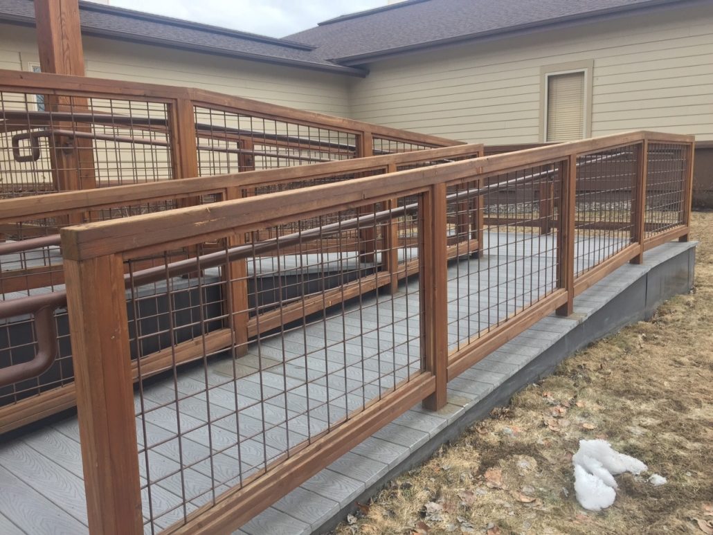 Image of: Build Hog Wire Fence
