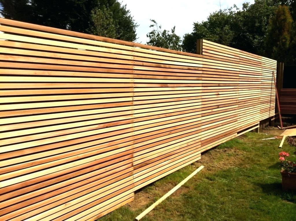 Image of: Horiontal Privacy Fence Ideas